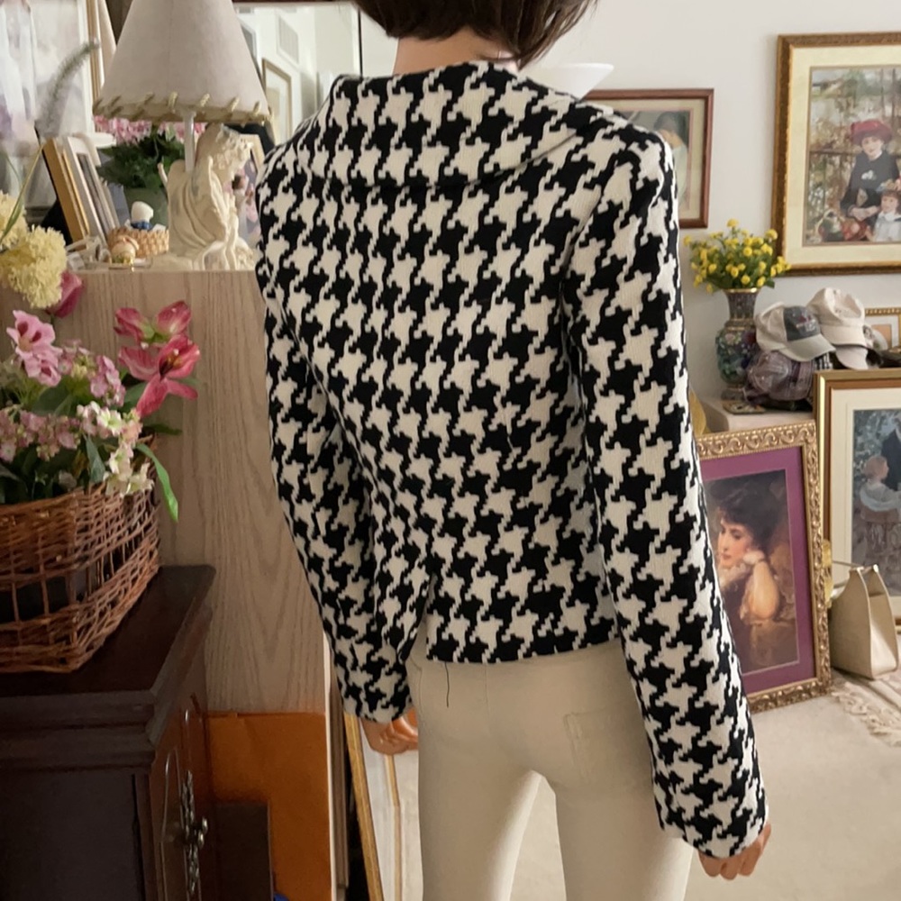 White House Black Market double breasted houndstooth cropped jacket - Picture 5 of 16